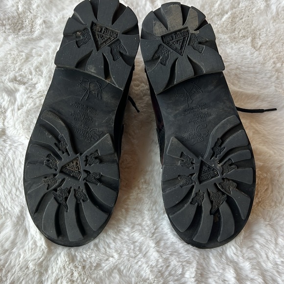 Fluevog Derby Swirl 5-eye Boots - Picture 3 of 5